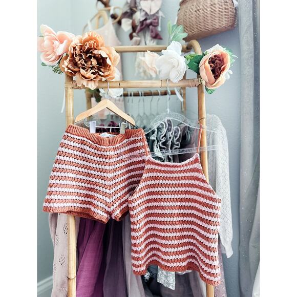 Zara Canyon Sunsets Boho Crochet Knit Shorts + Cami Set - Picture 2 of 3